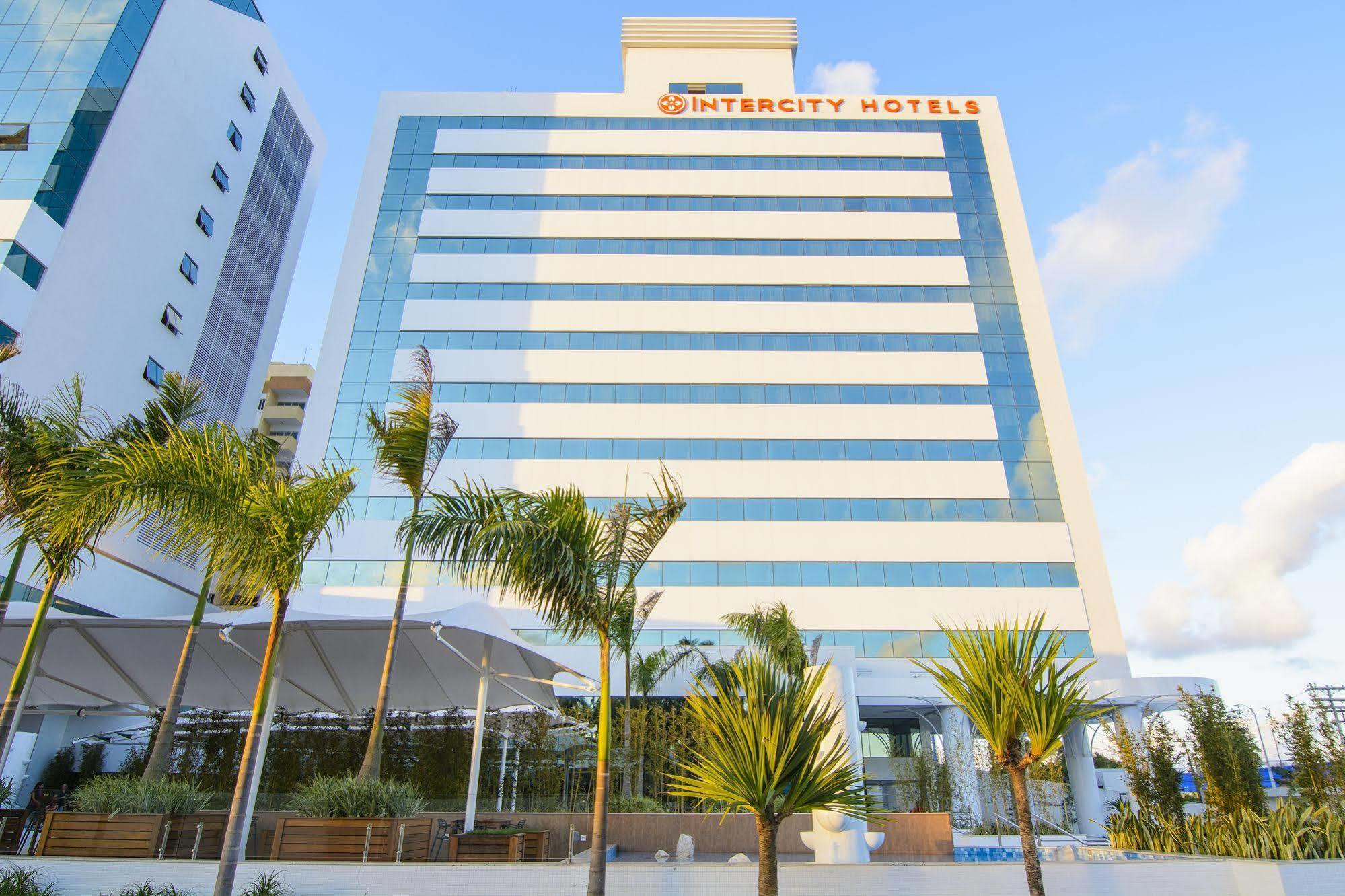 Intercity Salvador Aeroporto Лауру-ди-Фрейтас Экстерьер фото